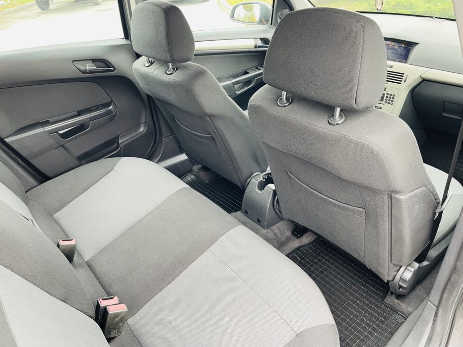 Opel Astra H 2008   Facelift  1.7cdti  216xxx km Reali