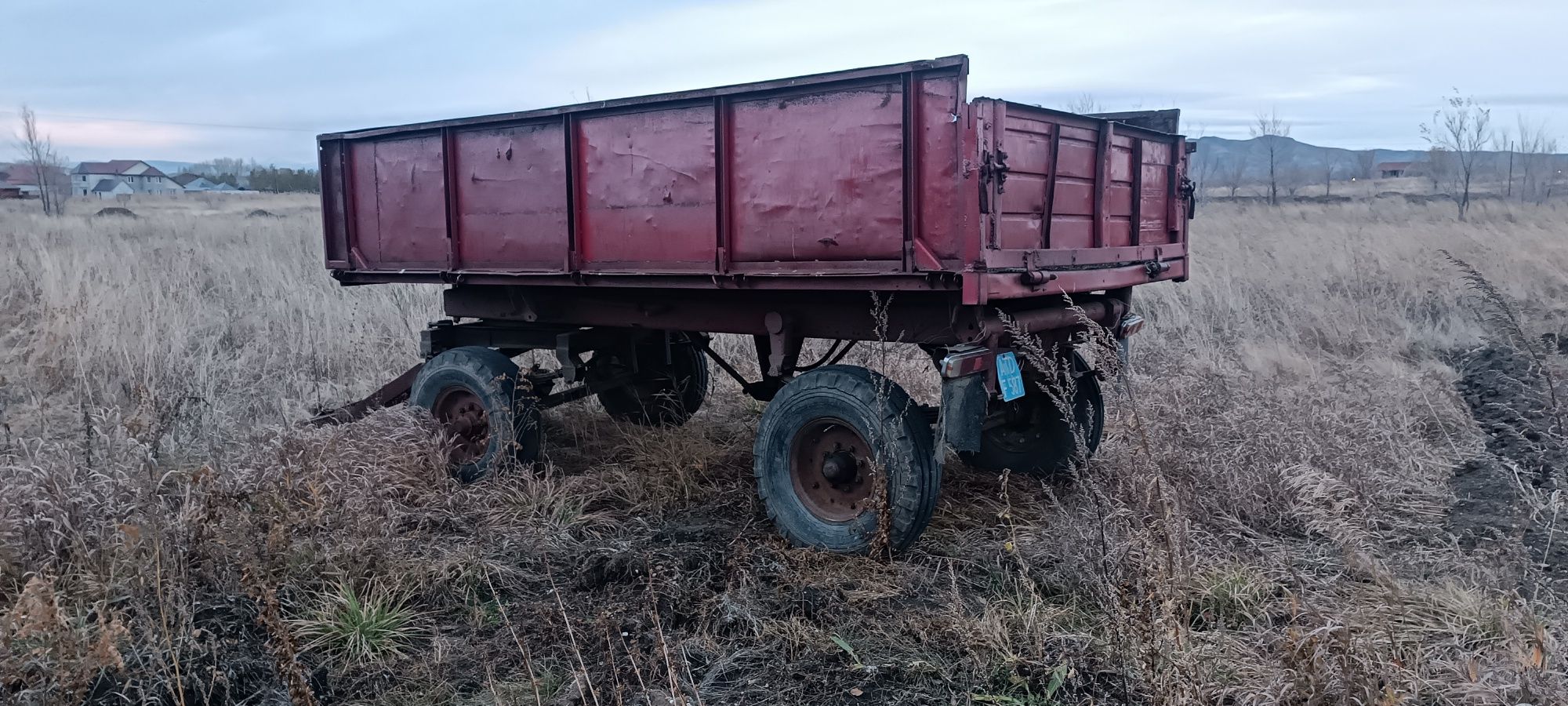 Продам прицеп 2ПТС-4