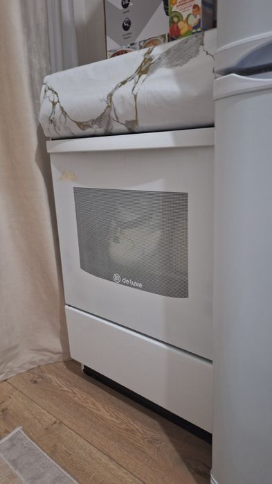 Продам электро плиту