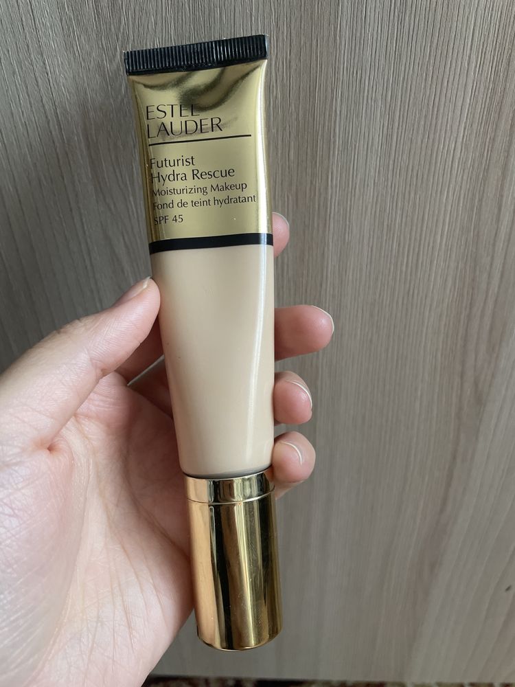 Estee Lauder Futurist тональный крем 1n0 porcelain 35 мл