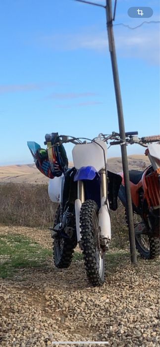 Vand sau schimb Yamaha yz250 f