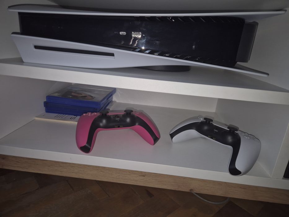 Playstation 5 DVD + 2 джойстика НОВ**