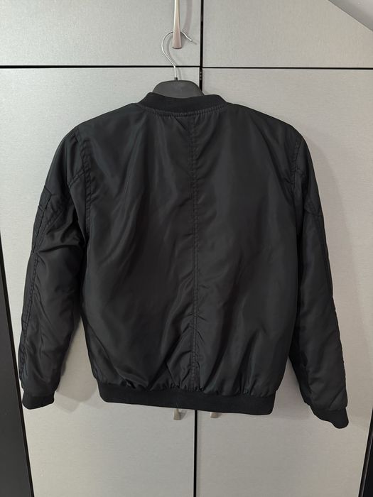 Geaca neagra xs.