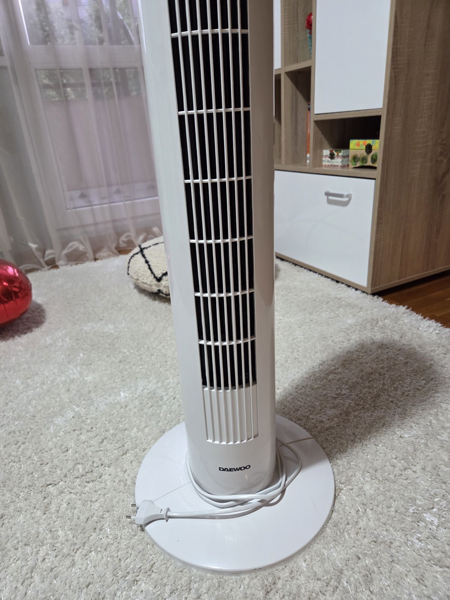 Продавам  вентилатор кула Daewoo 60W