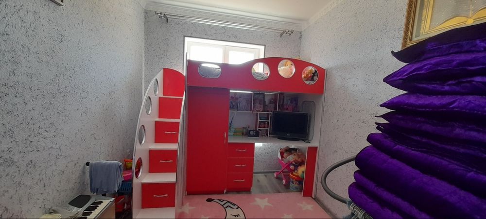 Детский мебель в хоошем састаяние