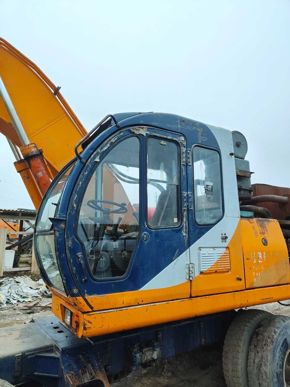 Ekskavator/Экскаватор