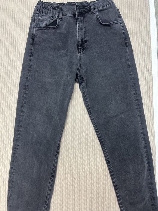 Продам джинсы  серые