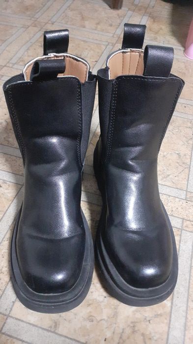 Ботинки осень 36 р р на девочку