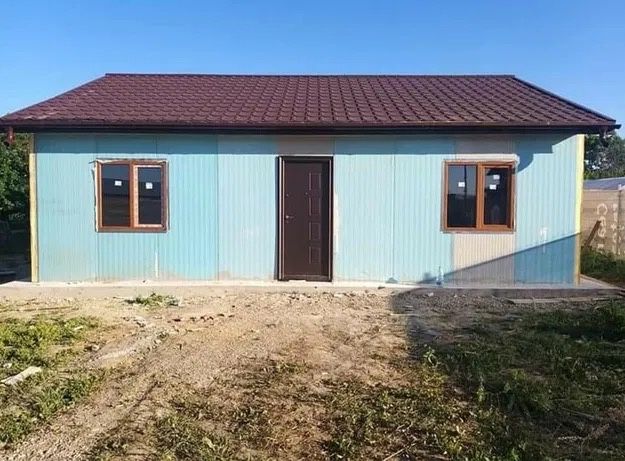 Casa modulare pe structura metalica la cheie