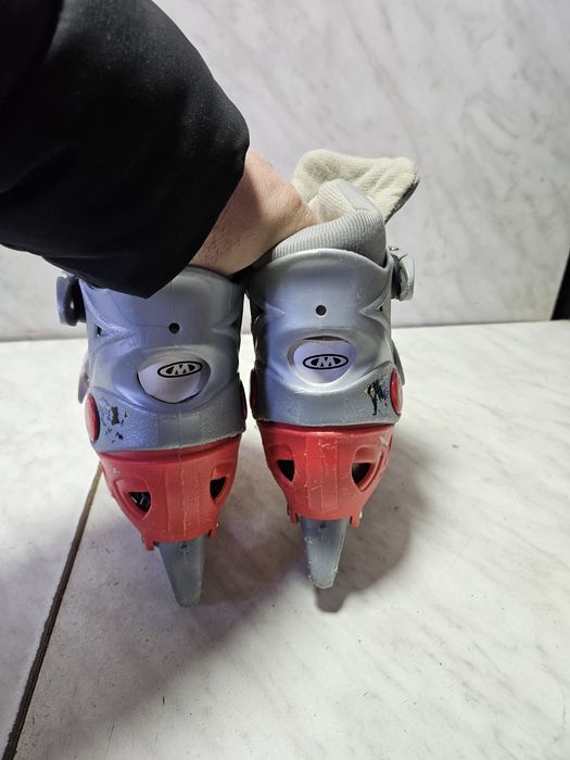 Patine gheata 671 reglabile marime 29-30-31-32  .