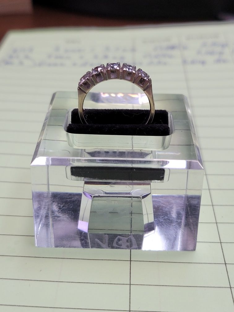 Пръстен с 5 диаманта по 3.2 mm . 0.65 ct (ном  1)