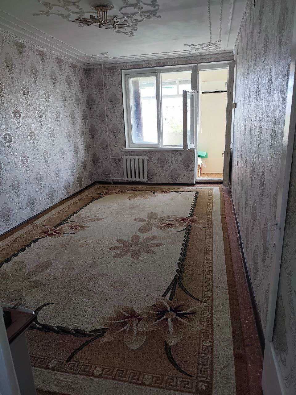 Сотилади Ибин Сино кучаcи  2 хона 4 этаж
