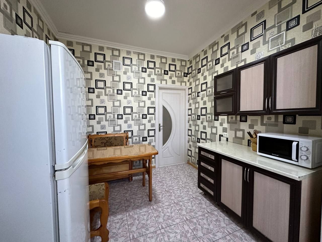 Срочно! Продаётся квартира, Юнусабад 14 квартал 60 кв.м. Петушок