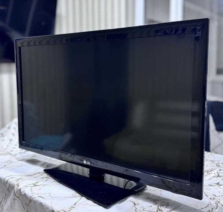 Продам телевизор LG