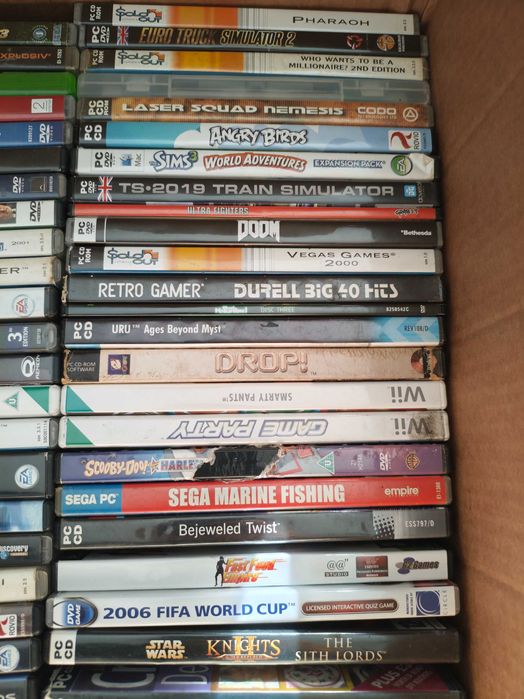 Игри дискове за PC компютър и филми и конзоли ЛОТ