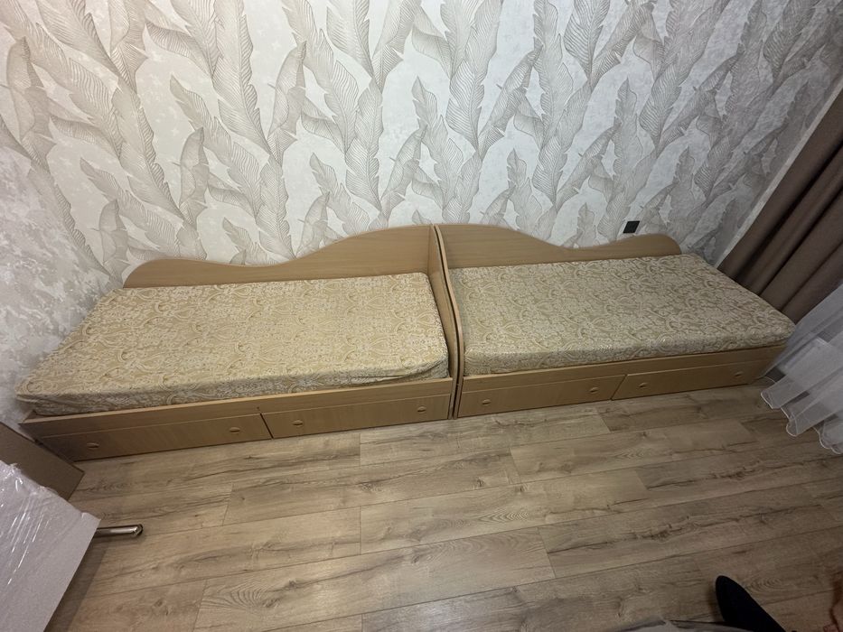 Кровати срочно отдам бесплатно в харошом состаяни