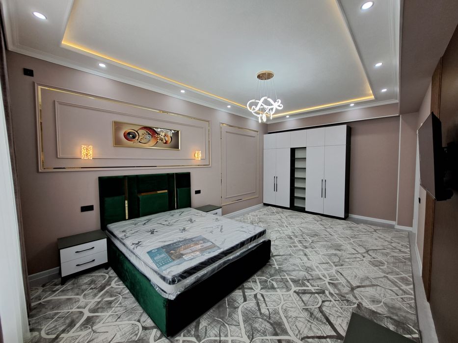 3 xonali katta kvartira sotiladi 4 xona qilingan