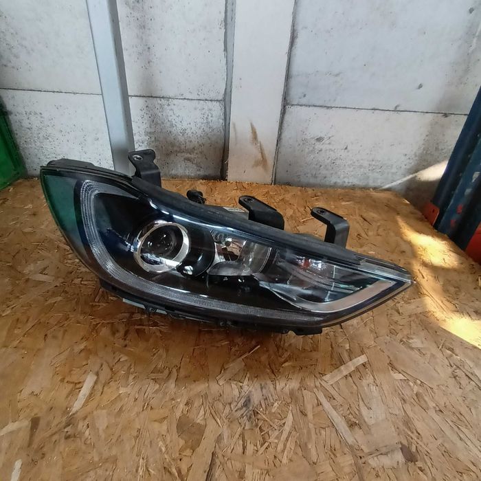 far dreapta henon Hyundai Elantra 2017-2019