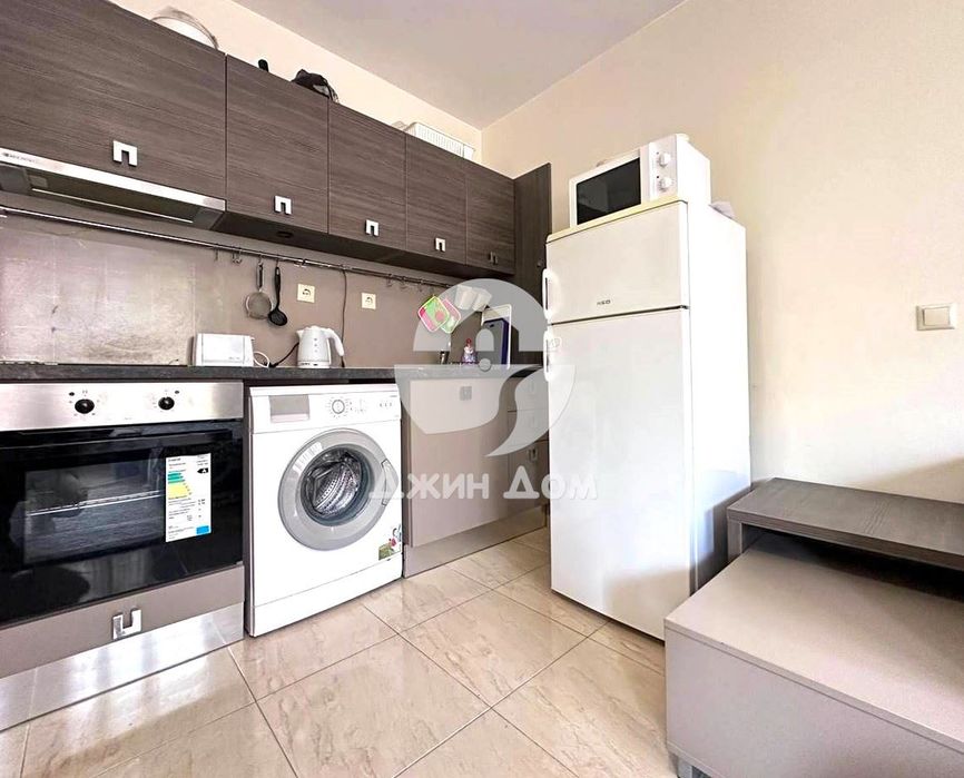 Продава се Двустаен апартамент в Свети Влас - 64 кв.м за 1594 €/кв.м - Снимка #2