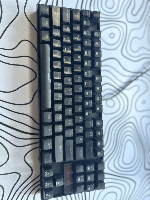 Продам механическую игровую клавиатуру