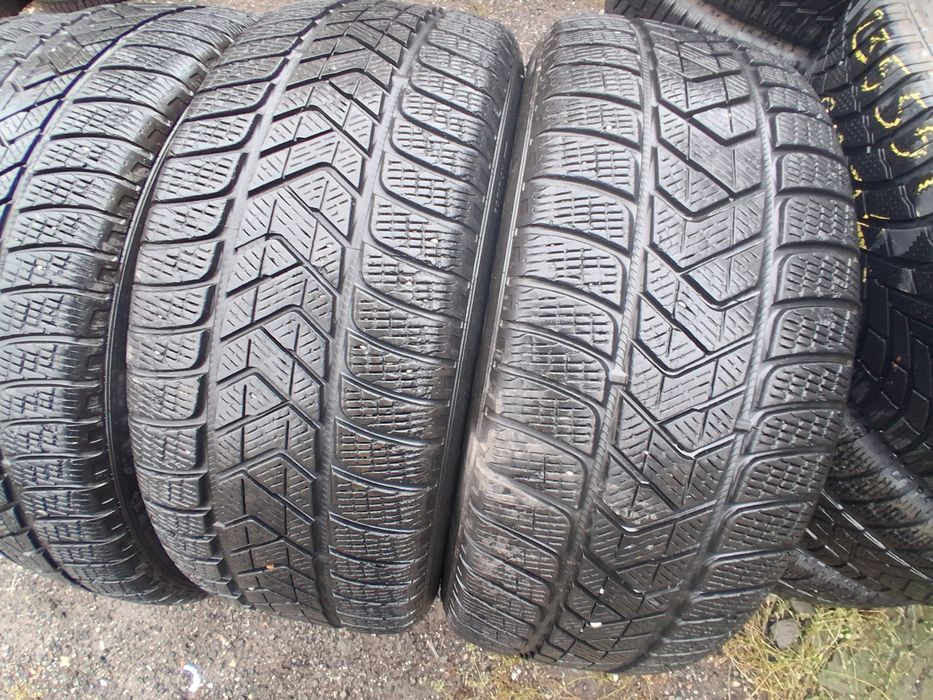 235 55 19 PIRELLI SCORPION 4броя зимни