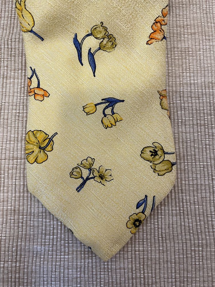 Cravata Kenzo matase flori galbena