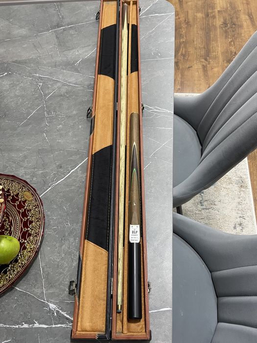 Кии для игры в снукер