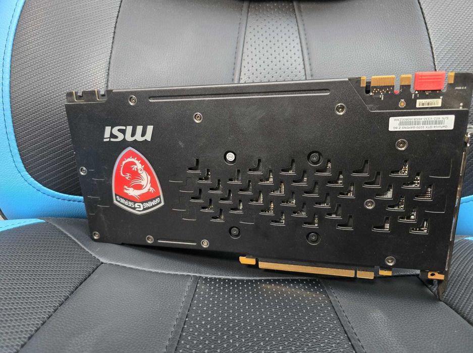 Placa video Gaming MSI GTX 1070 GAMING X –de 8GB, 256-bit, ca nouă
