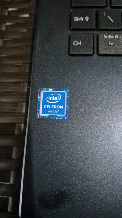 Vand laptop ASUS in stare perfecta de functionare