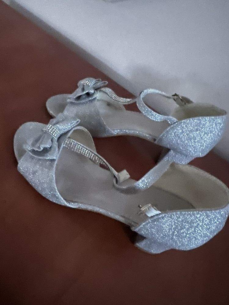 Sandale elegante, argintii, fete, mar 35
