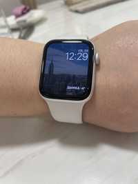Apple watch 12 SE 44 mm