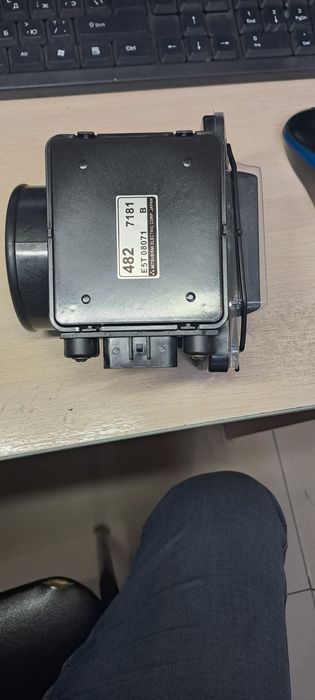 Валюметр ДМРВ на а/м Mitsubishi Montero Sport Pajero 3 3.5