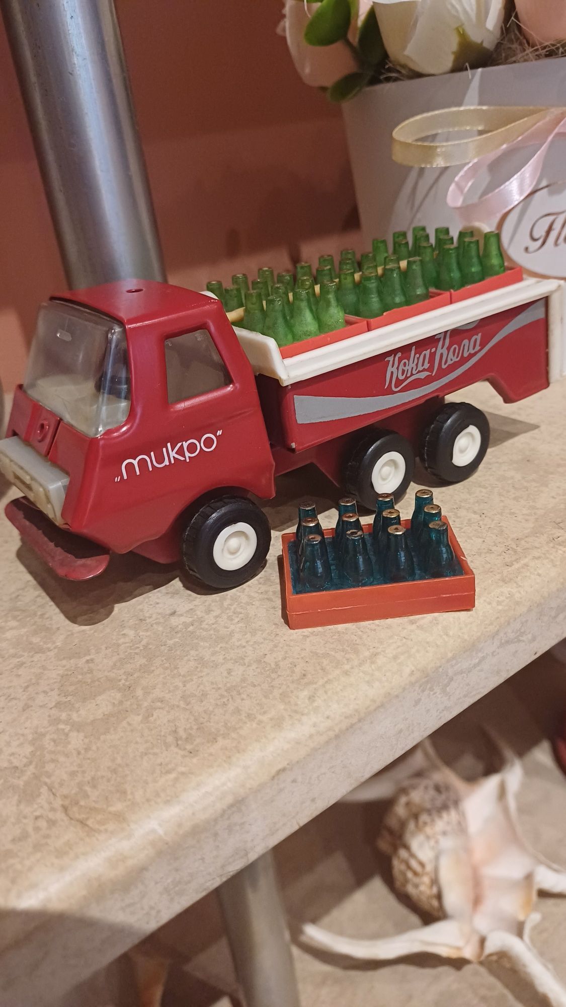 Соц метална играчка Микро