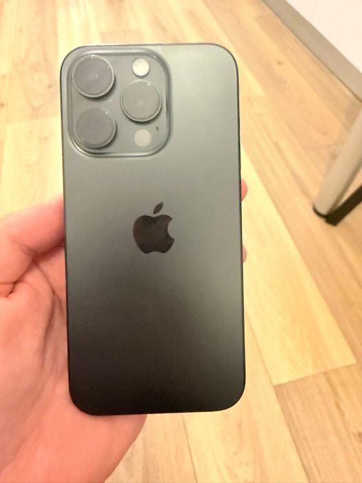 Iphone 15 PRO Impecabil