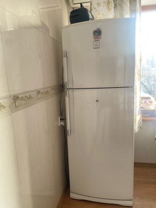 Холодильник Sharp