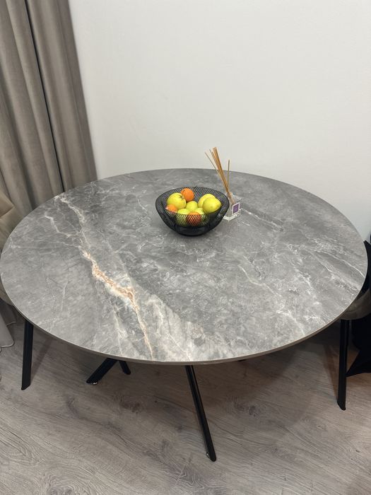 Masa de vanzare 120cm