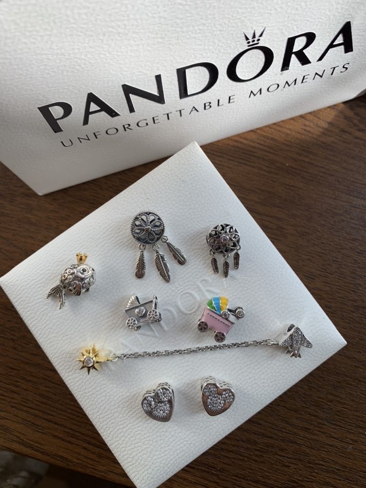 Шармы на браслет Пандора/Pandora