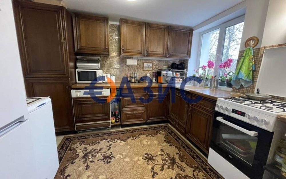 Продава се Къща в с. Варовник, Област Бургас - 120 кв.м за 492 €/кв.м - Снимка #2