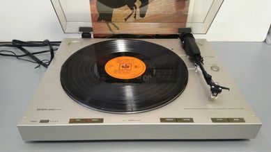 Продавам Грамофон DENON DP-23F