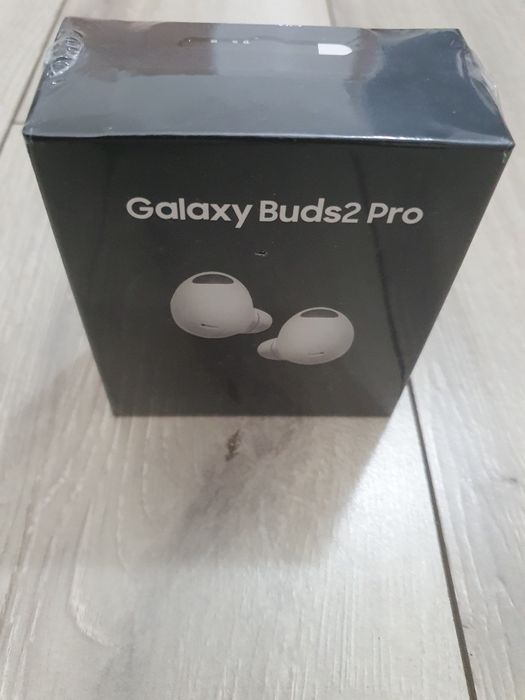 Casti Galaxy Buds 2 si Air Pods 2 pro