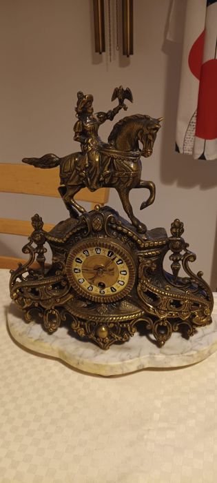Ceas semineu, din marmura si bronz