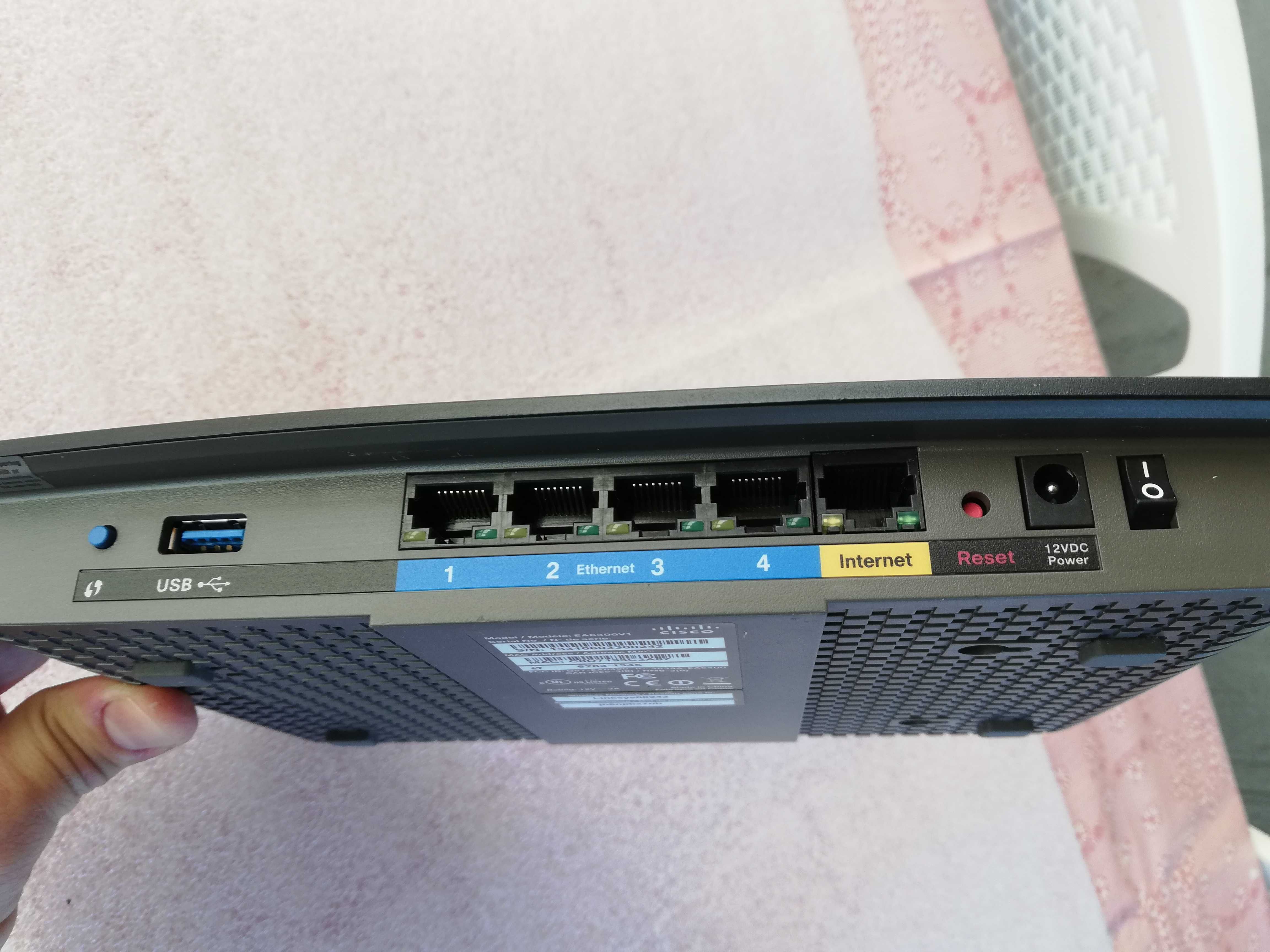 Linksys EA6300 AC1200 5GHZ gigabit router