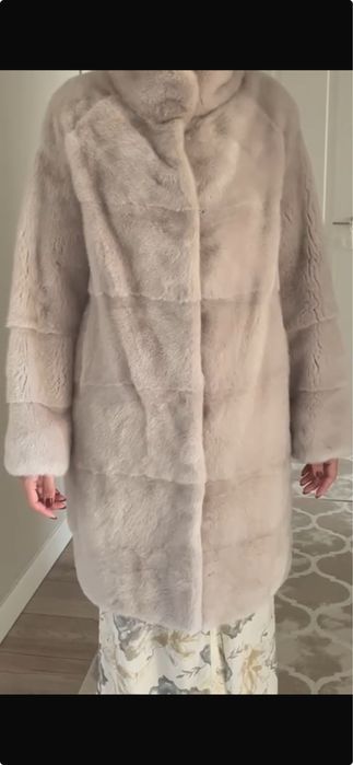 Продам норковую шубу