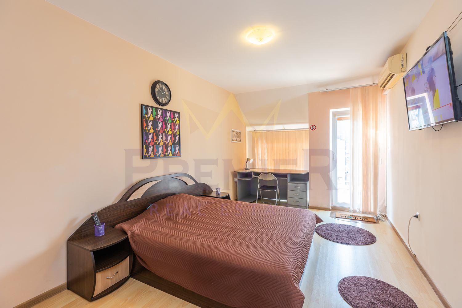 Продава 3-стаен в Общината, 150 кв.м.