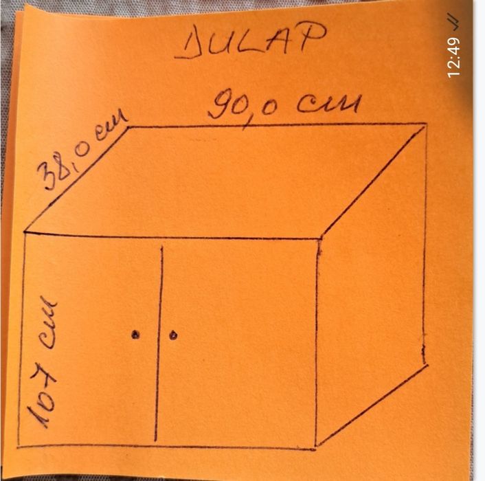 Dulap cu trei rafturi