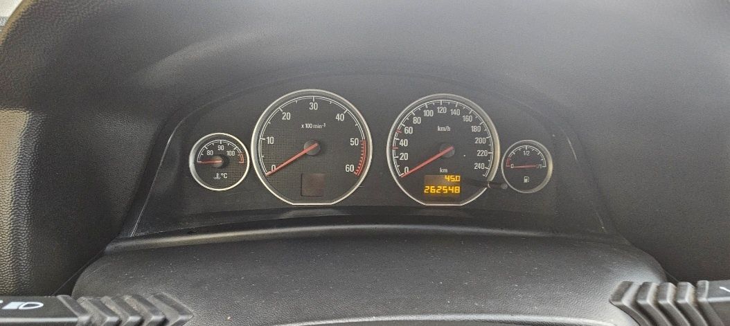 Opel Vectra C 1.9 cdti