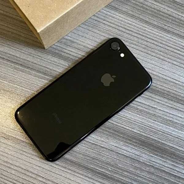Продам Iphone 7 Black 128 gb