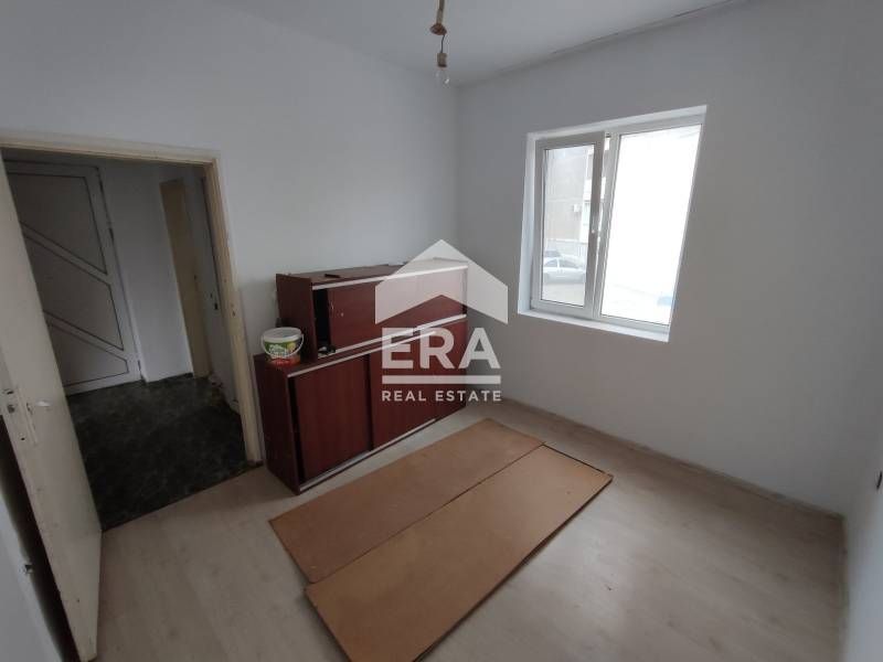 Продава се Двустаен апартамент в Варна, Аспарухово - 40 кв.м за 2073 €/кв.м - Снимка #2