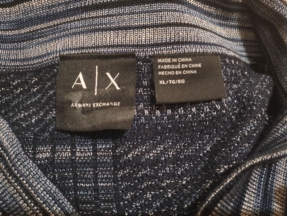 Pulover Armany Exchange mărime XL și NFL mărime L