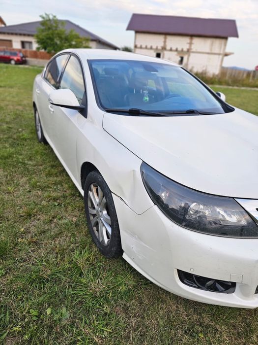 De vânzare Renault Latitude – 2011, benzină + GPL, 2.0, 140 CP